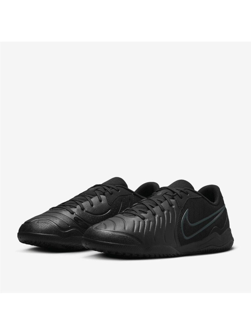 Nike Tiempo Legend Academy Indoor/Court Low-Top Soccer Shoes size 2.5